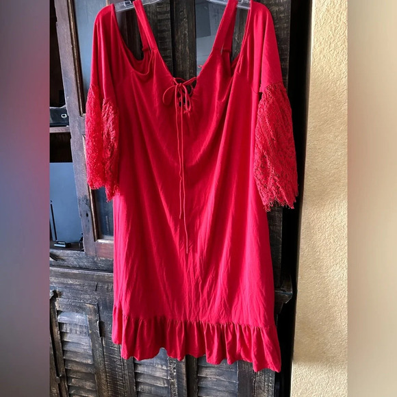 Colleen Lopez Dresses & Skirts - Red dress 1-2X Cold Shoulder Colleen Lopez